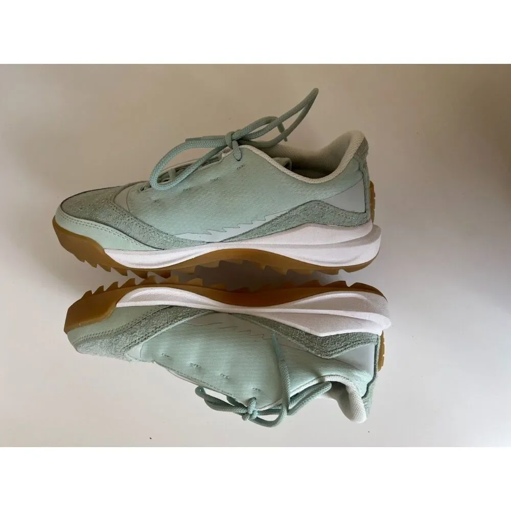 Sorel Ona 718 low shoe in sea sprite. Size 8.
